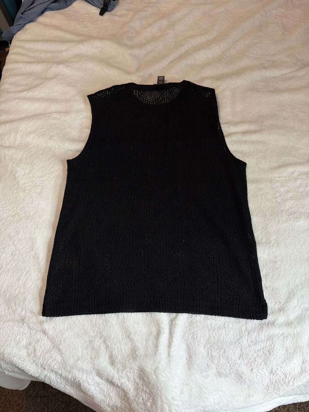 H&M Regular Fit Black Crochet-Look Knit Mesh Tank Top - Picture 7 of 7